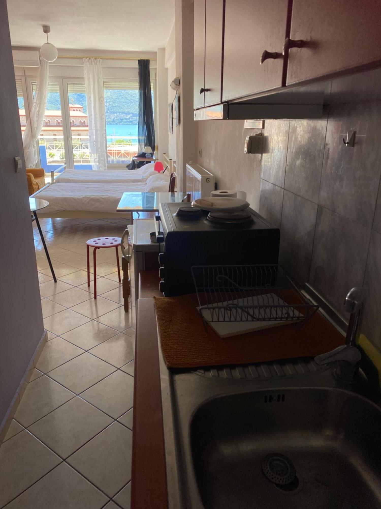 Maria'S Roomstudios Apartments Flats To Let Seaside Heart City Chantzara Spyropoulos อีกูเมนิทซา ภายนอก รูปภาพ